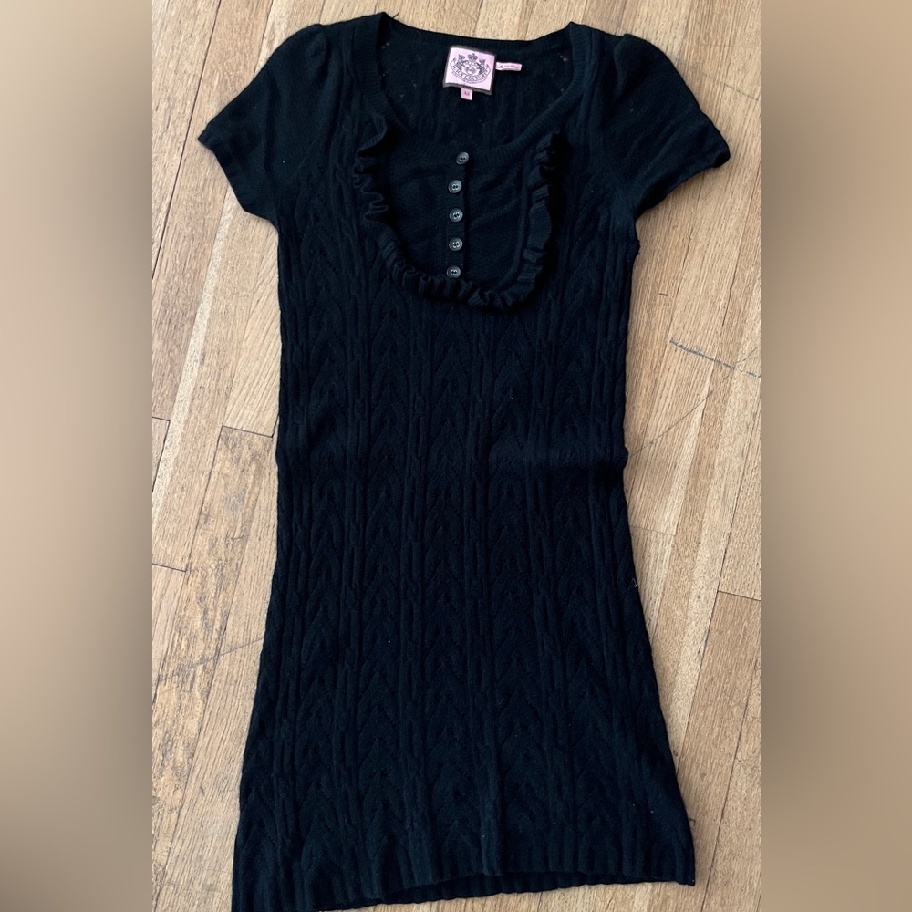 Juicy couture woman’s black wool, cashmere knit, short sleeve dress. Medium.